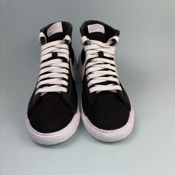 Nike Blazer Mid Sneaker Women’s Size 8 Mesh Black White Sneakers 579956-002 - Picture 2 of 10